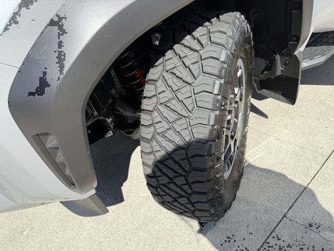 Certified 2025 Toyota 4Runner TRD Off-Road Premium image 11