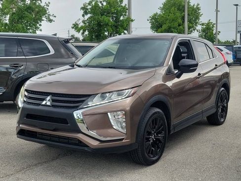 Used 2018 Mitsubishi Eclipse Cross LE AWD/4WD image 3