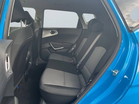 Used 2023 Kia Soul S FWD image 13