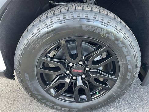 New 2026 GMC Sierra 1500 Elevation w/ X31 Off-Road Package image 6