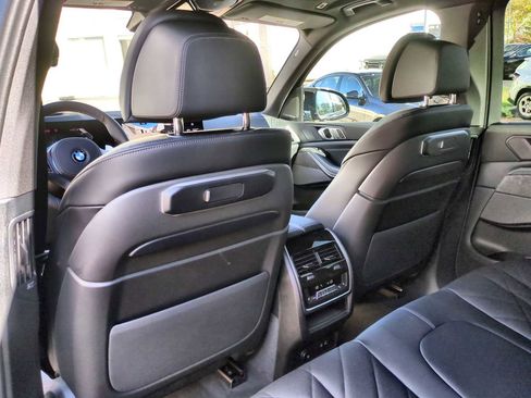 Used 2026 BMW X5 M60i image 18