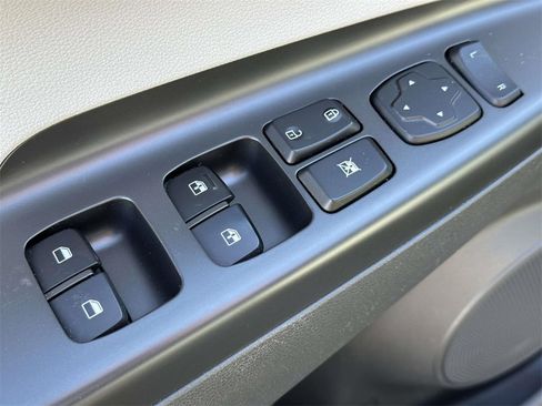 Certified 2023 Hyundai Kona SEL image 18