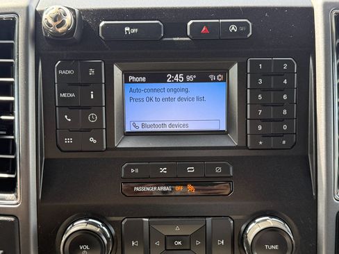 Used 2018 Ford F150 XLT image 17