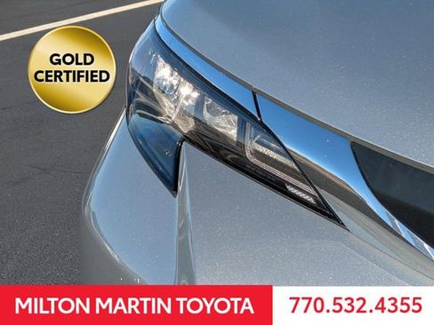 Certified 2024 Toyota Sienna XLE image 9