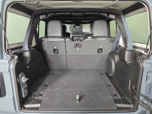 New 2025 Jeep Wrangler Unlimited Rubicon 392 image 15