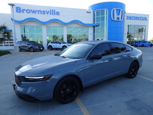 Certified 2025 Honda Accord SE image 1