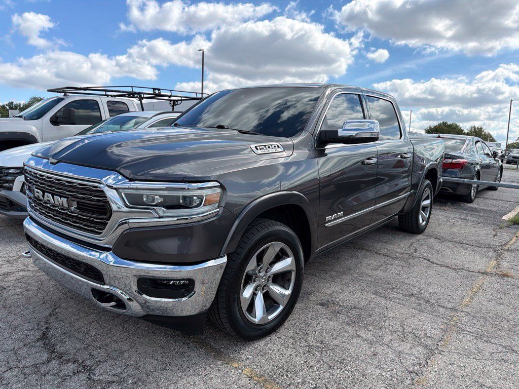 Used 2022 RAM 1500 Limited AWD/4WD image 3