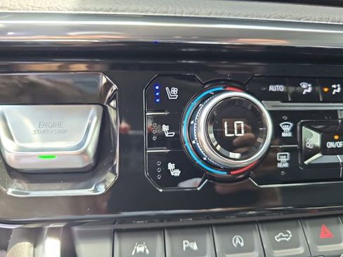 New 2026 GMC Sierra 1500 Denali w/ Denali Reserve Package AWD/4WD image 22