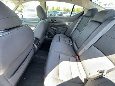 Used 2019 Nissan Altima 2.5 SV FWD image 13