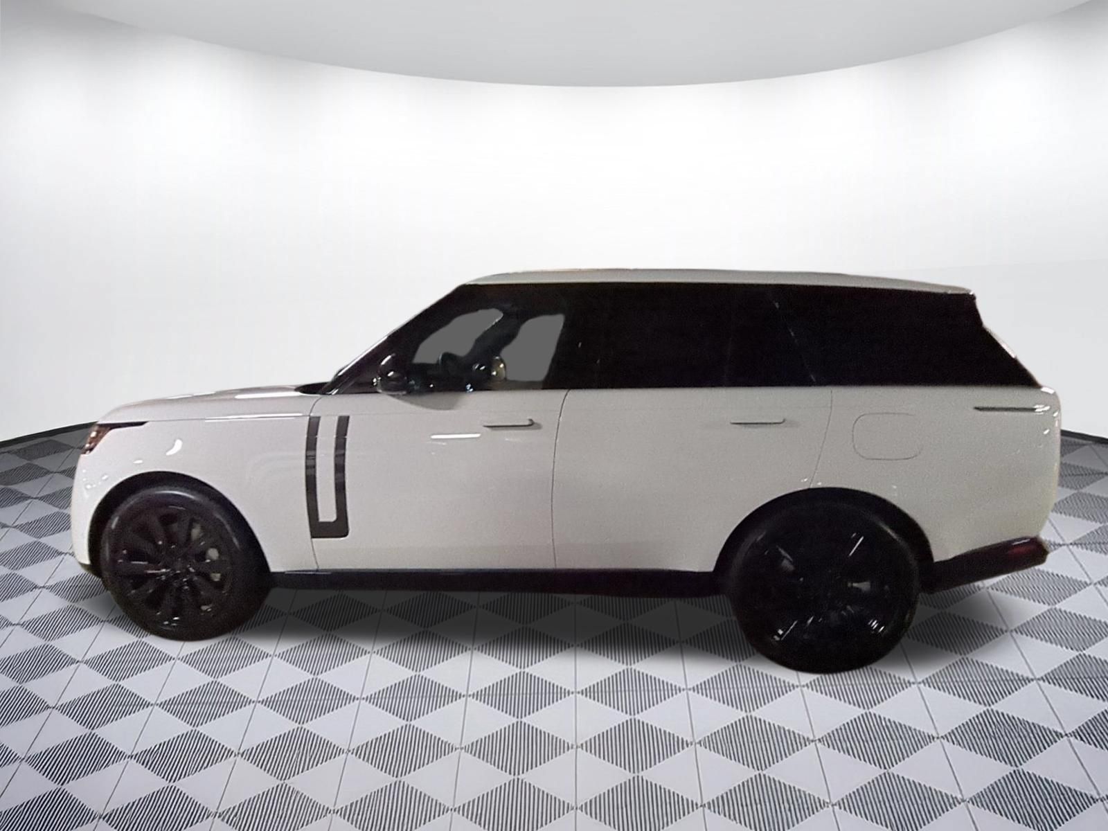New 2026 Land Rover Range Rover SE AWD/4WD image 2