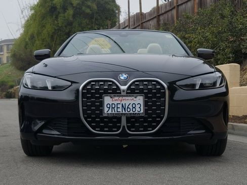 Used 2025 BMW 430i Convertible w/ Convenience Package image 3