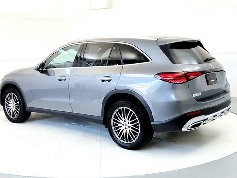 Used 2023 Mercedes-Benz GLC 300 4MATIC image 4