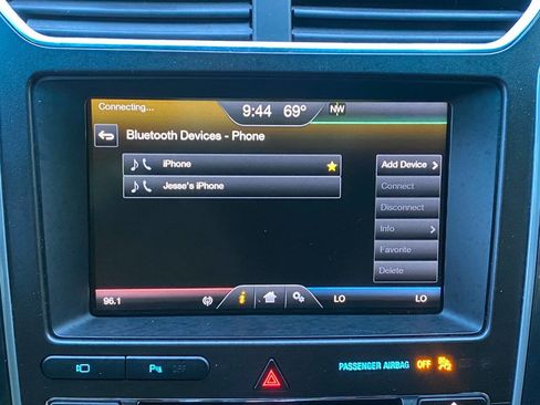 Used 2016 Ford Explorer Sport w/ Equipment Group 401A AWD/4WD image 32