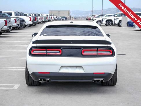 Used 2020 Dodge Challenger SXT RWD image 7