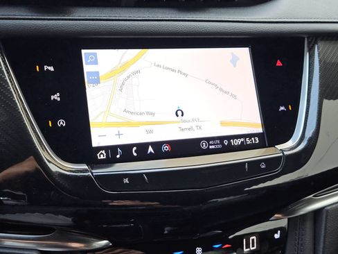 Certified 2022 Cadillac XT6 Sport w/ Technology Package AWD/4WD image 20