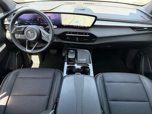 Used 2025 Buick Enclave Preferred FWD image 23