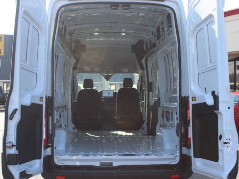 Used 2026 Ford Transit 250 148 High Roof RWD image 16