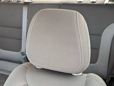 Used 2023 Chevrolet TrailBlazer LT FWD image 16