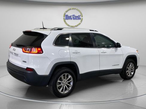 Used 2021 Jeep Cherokee Latitude Plus AWD/4WD image 5