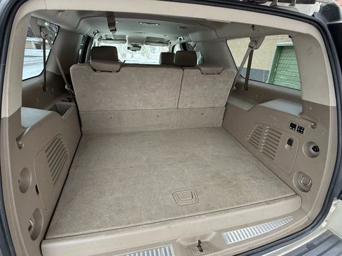 Used 2016 GMC Yukon XL SLT image 30