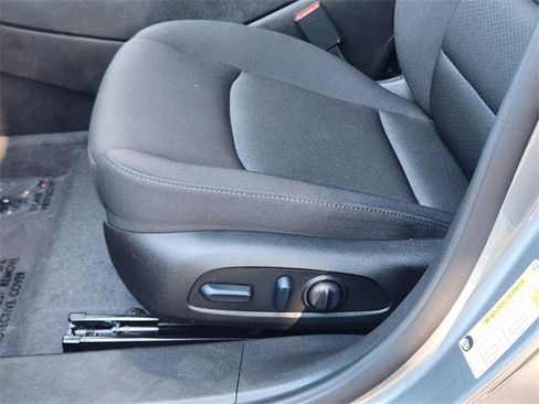 Certified 2024 Chevrolet Malibu RS image 24