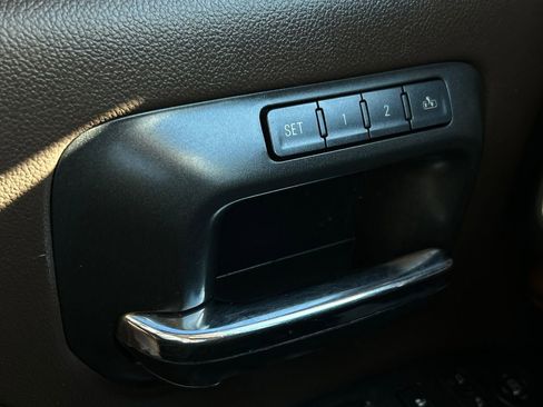 Used 2015 Chevrolet Silverado 2500 High Country w/ Duramax Plus Package image 26