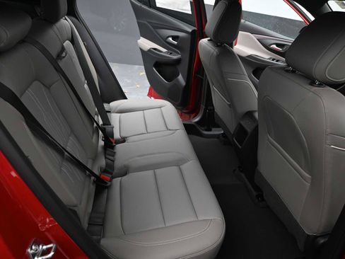 New 2026 Buick Envista Avenir image 22