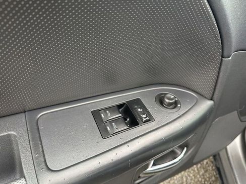 Used 2011 Dodge Challenger R/T image 18