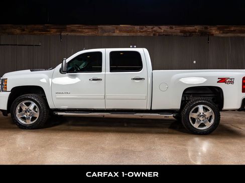 Used 2014 Chevrolet Silverado 2500 LTZ w/ LTZ Plus Package image 5