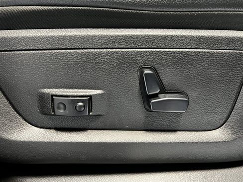 Used 2021 RAM 3500 Laramie w/ Night Edition image 33