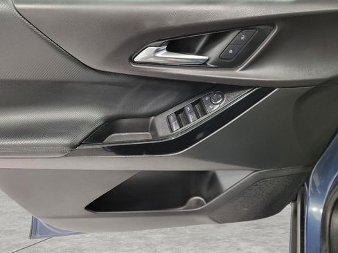 Used 2025 Chevrolet Equinox LT image 11