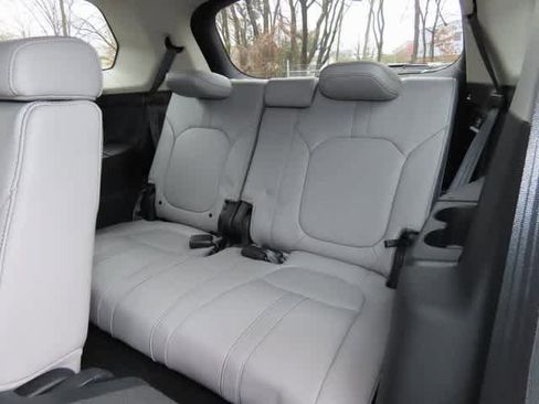 New 2025 Honda Pilot EX-L image 14