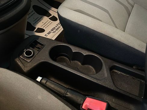 Used 2014 Ford Transit Connect XLT image 36