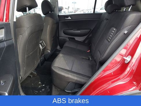 Used 2018 Kia Sportage LX w/ LX Technology Package image 26