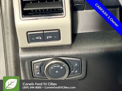 Used 2020 Ford F350 Lariat w/ Chrome Package image 18
