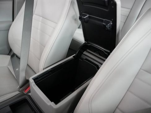 Used 2017 Toyota Camry SE FWD image 47