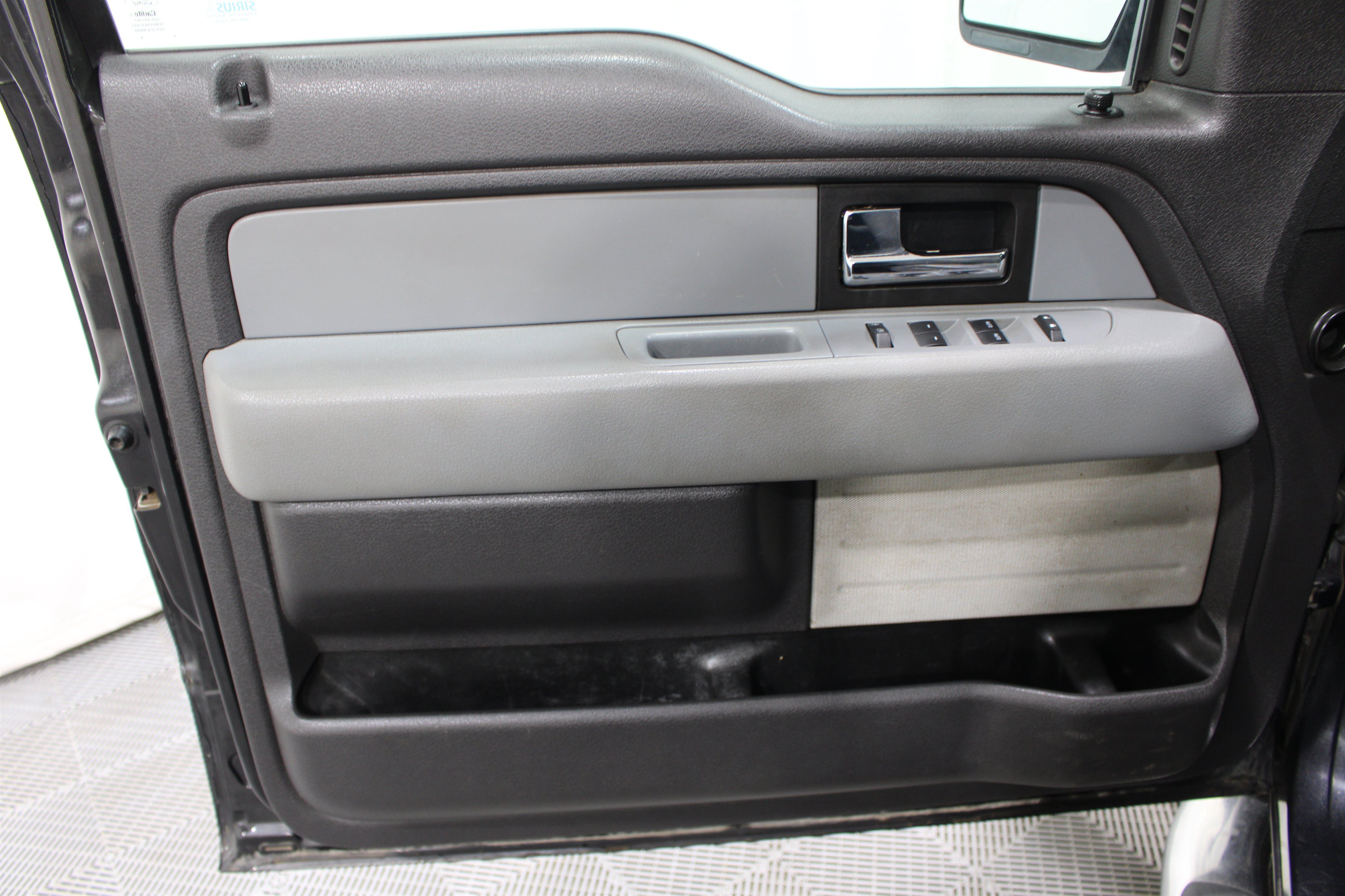 Used 2013 Ford F150 STX w/ Mid Equipment Group AWD/4WD image 6
