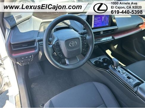 Used 2024 Toyota Prius Prime FWD image 13