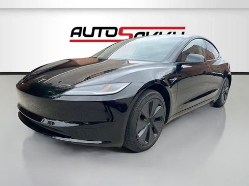 Used 2025 Tesla Model 3 Long Range RWD image 3