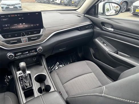New 2025 Nissan Altima 2.5 SV w/ SV Special Edition Package image 19