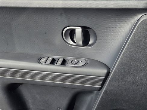 New 2026 Hyundai Ioniq 5 SEL image 22