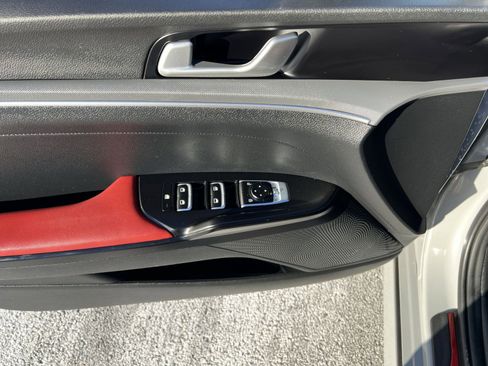 Used 2024 Kia K5 GT-Line image 15