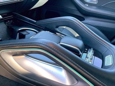 Used 2023 Mercedes-Benz GLE 53 AMG AMG GLE 53 image 16