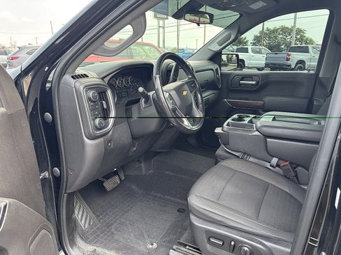 Used 2020 Chevrolet Silverado 1500 LT w/ All-Star Edition AWD/4WD image 5