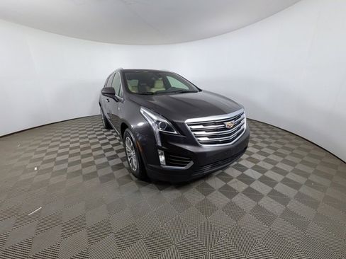 Used 2018 Cadillac XT5 Luxury w/ Driver Awareness Package image 31