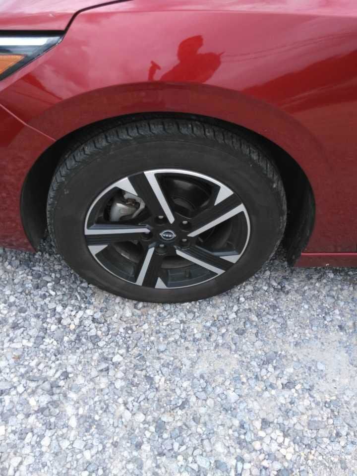 Used 2024 Nissan Sentra SV FWD image 8