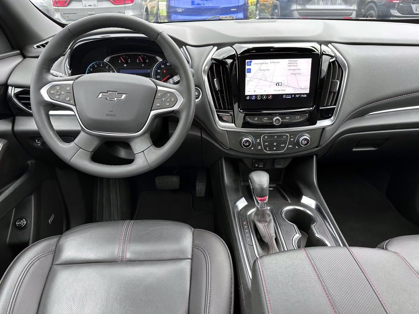 Used 2023 Chevrolet Traverse RS AWD/4WD image 16