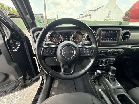 Used 2022 Jeep Wrangler Unlimited Sport AWD/4WD image 14