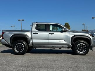 New 2025 Toyota Tacoma TRD Off-Road video 3