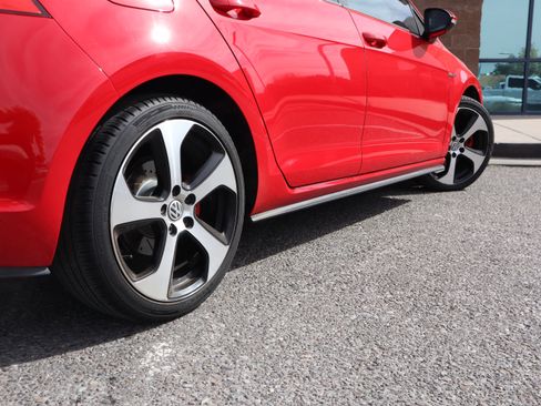 Used 2015 Volkswagen GTI Autobahn image 11